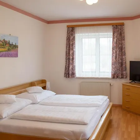 Christine Guest house 3*