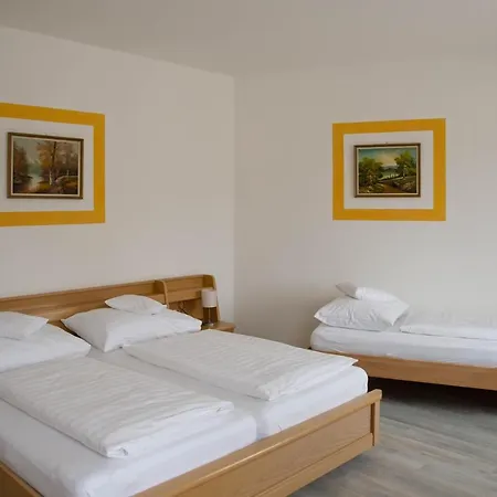 Guest house Christine 3*