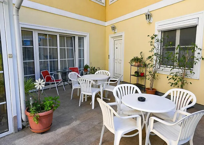 ゲストハウス Christine