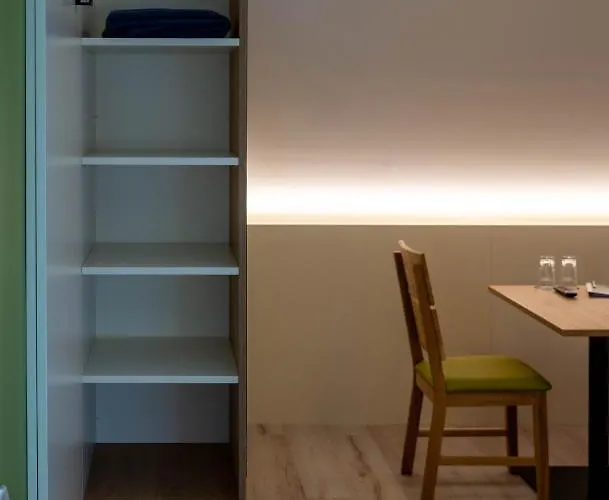 Christine ゲストハウス Grossweikersdorf