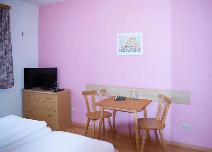 Christine 3* Grossweikersdorf