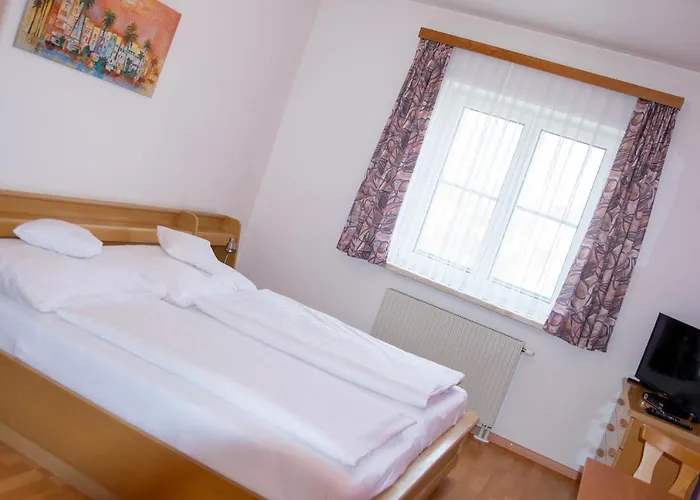 ゲストハウス Christine Grossweikersdorf