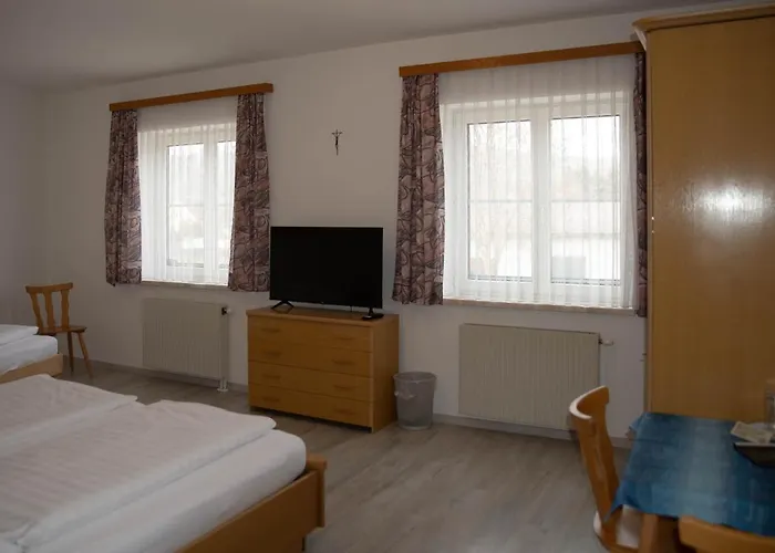 ゲストハウス Christine Grossweikersdorf